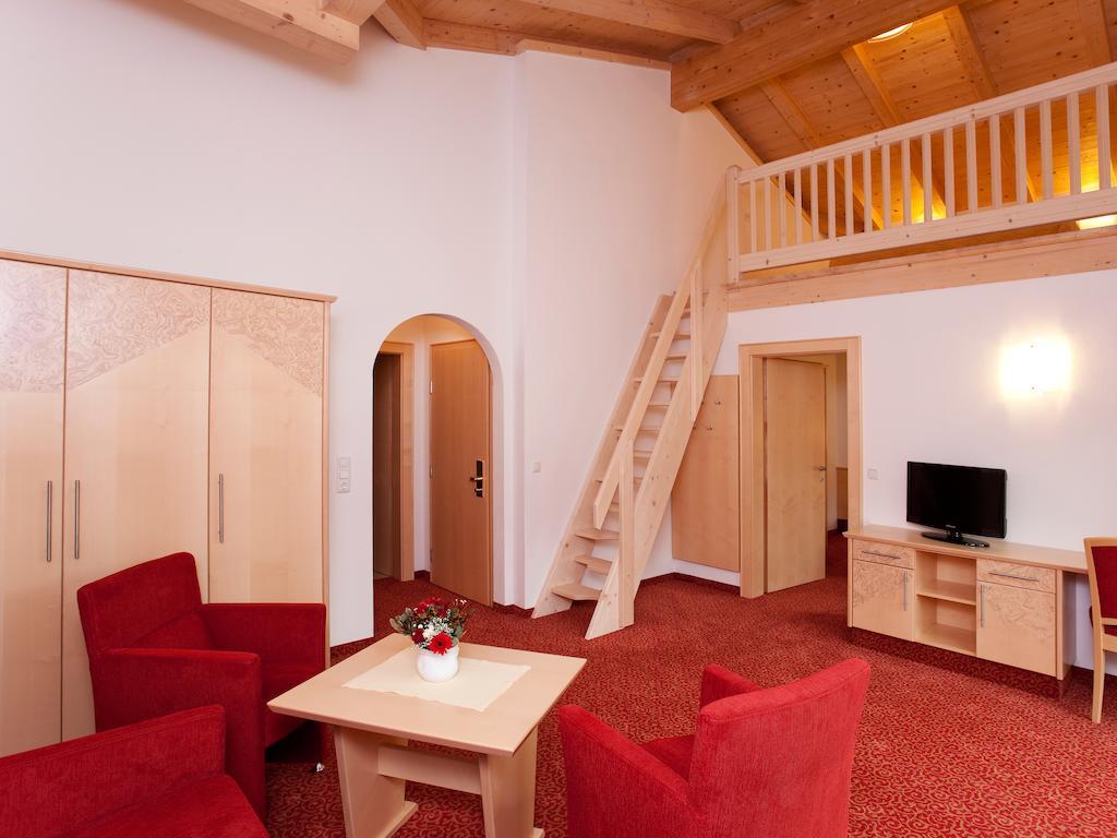 Erlebnishotel Kitzbuehler Horn Oberndorf in Tirol Ngoại thất bức ảnh