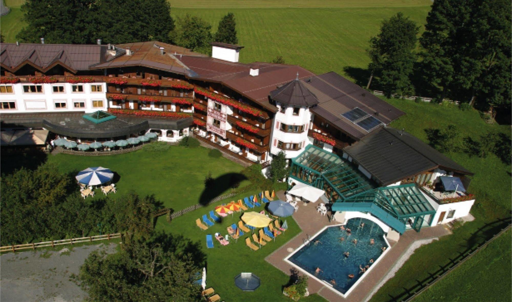 Erlebnishotel Kitzbuehler Horn Oberndorf in Tirol Ngoại thất bức ảnh